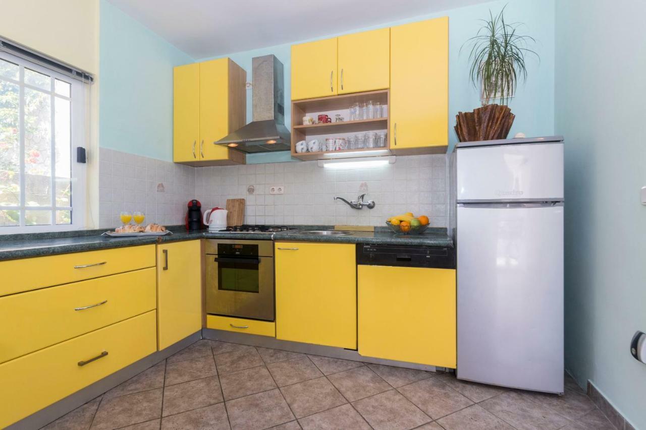 Apartments Palma Jelsa  Extérieur photo