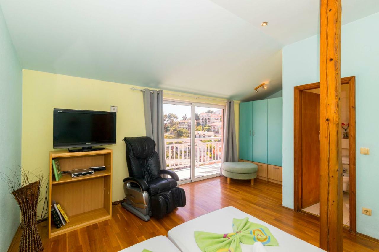 Apartments Palma Jelsa  Extérieur photo